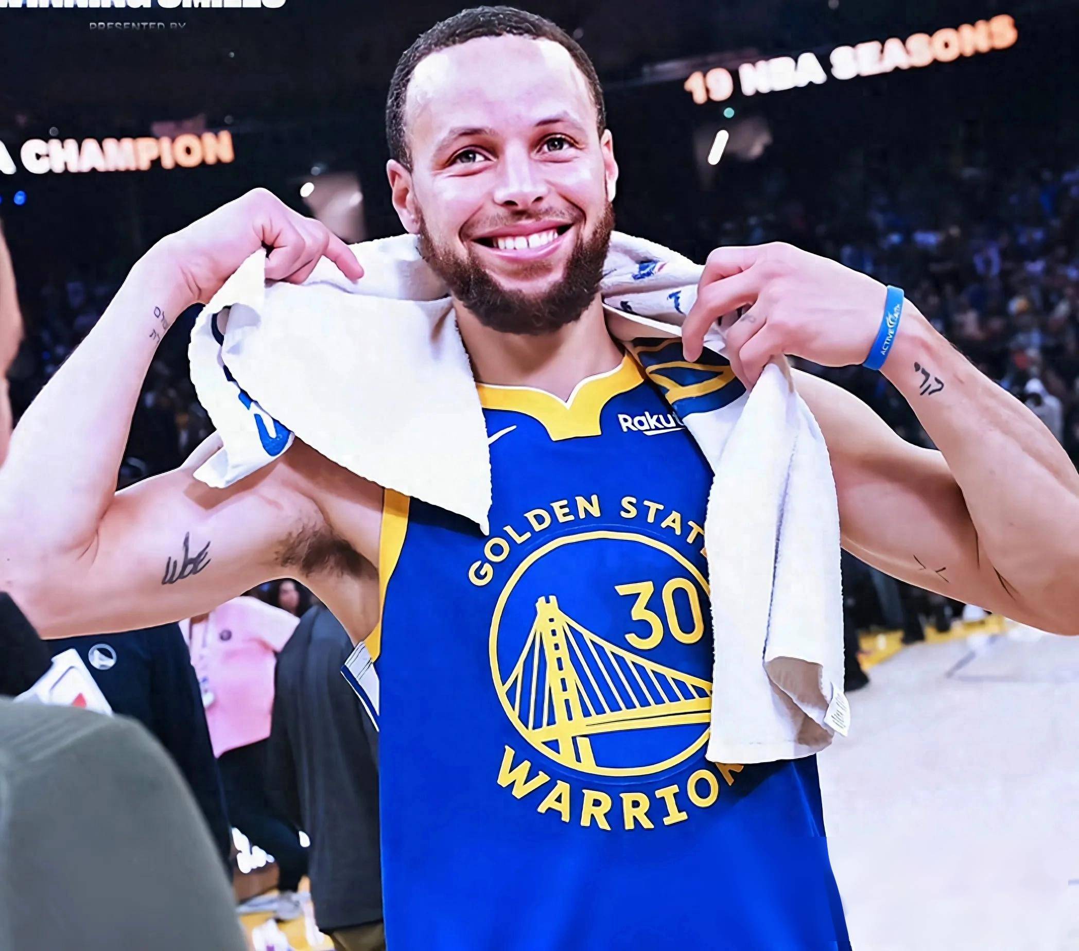 勇士大胜马刺，库里杀出重围的简单介绍