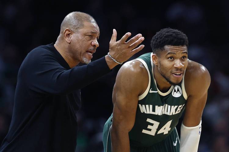 雄鹿横扫篮网，字母哥全场30分