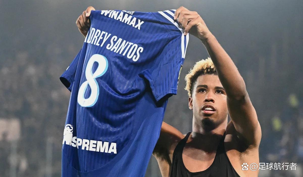 摩纳哥客场击败斯特拉斯堡，稳坐榜首