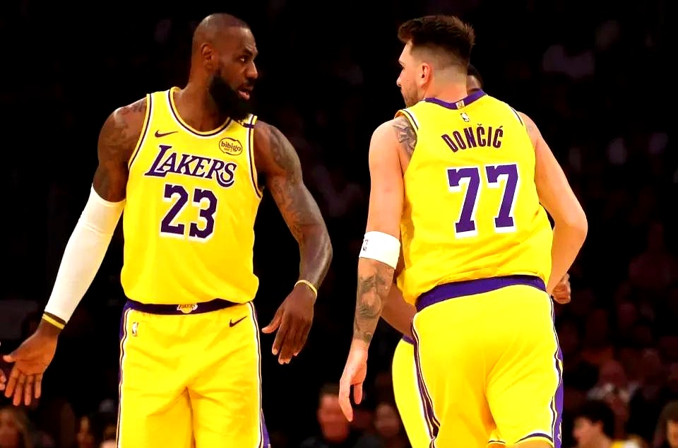 开云体育中国-湖人逆转凯尔特人，塔图姆带队取胜