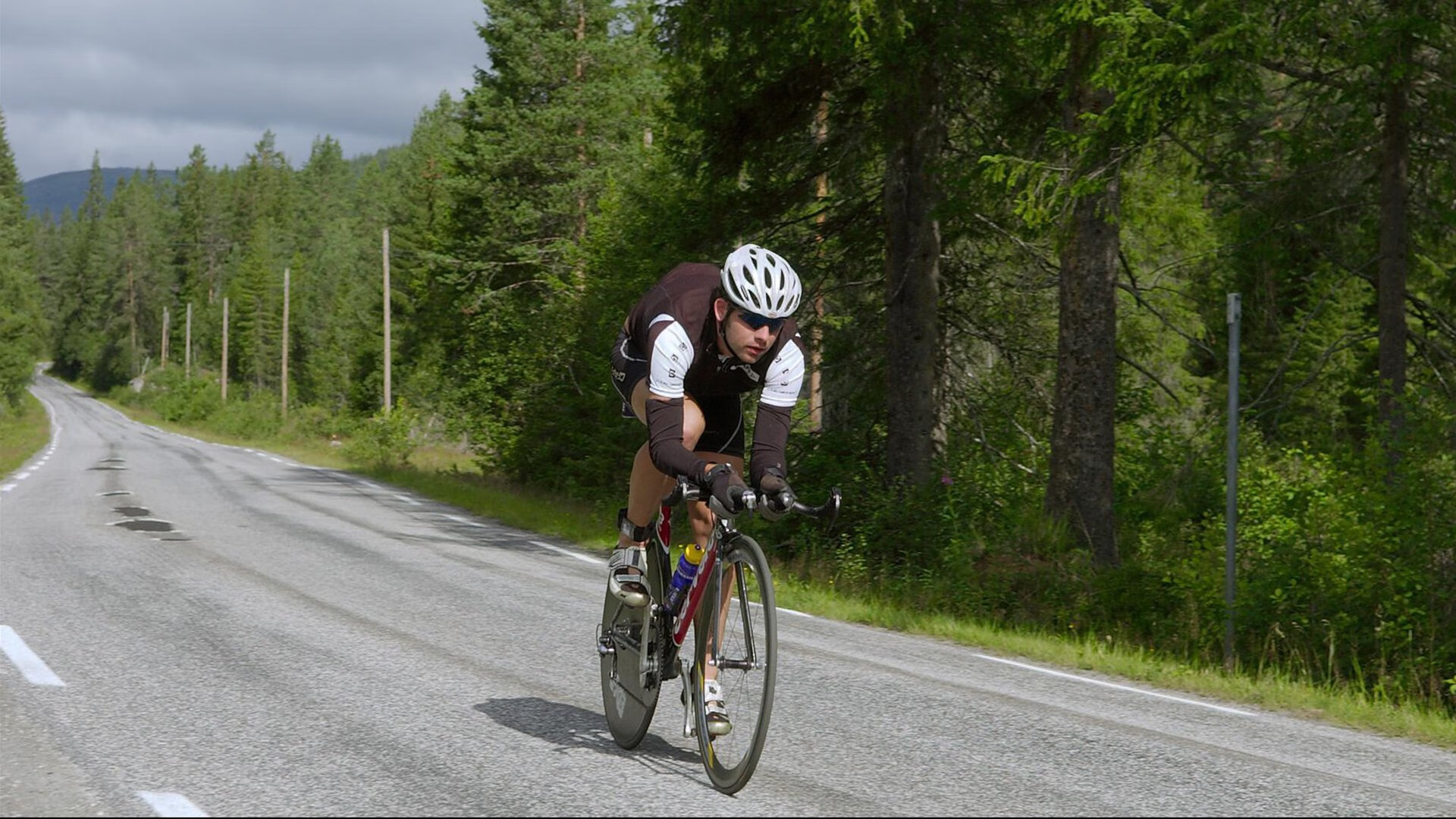毕尔巴鄂关键战突围几内亚，库尔图瓦神勇护驾成关键先生